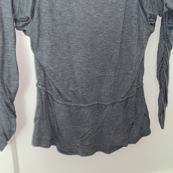 Bcbg gray long sleeve blouse size: XS - Picture 8 of 8